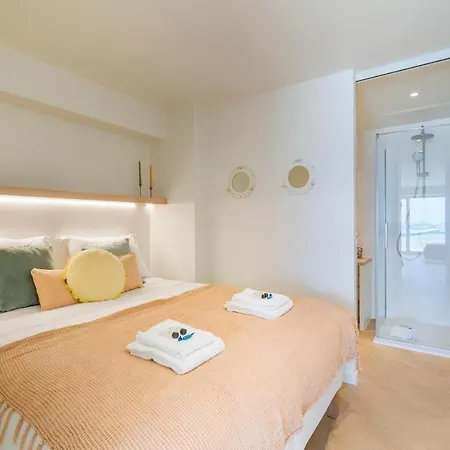 Апартаменты Moderne Met Fantastisch Frontaal Zeezicht